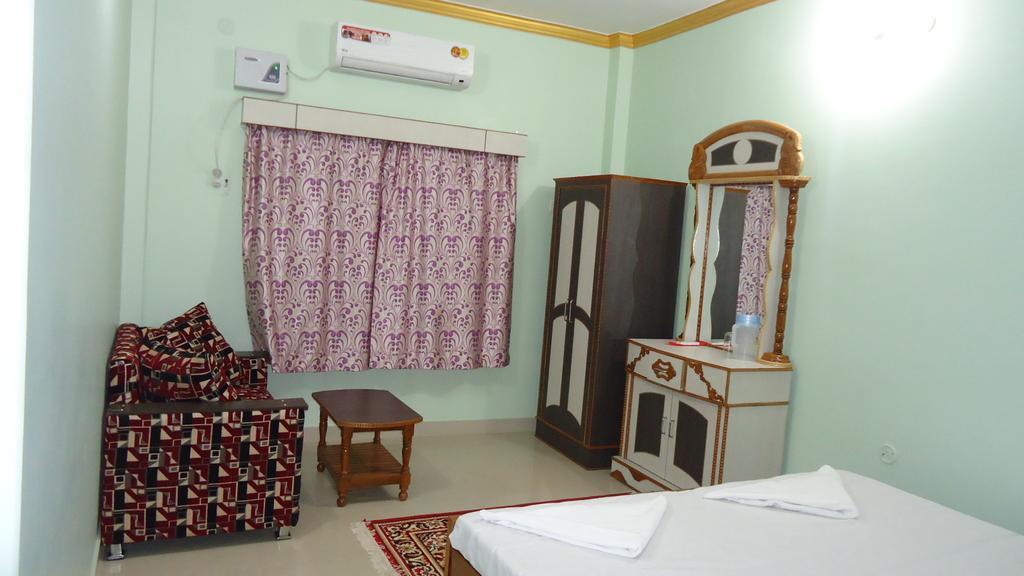 Krishna Paying Guest House Varanasi Ngoại thất bức ảnh