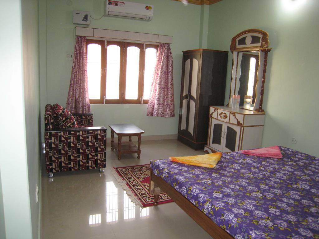 Krishna Paying Guest House Varanasi Phòng bức ảnh