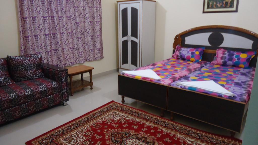 Krishna Paying Guest House Varanasi Phòng bức ảnh